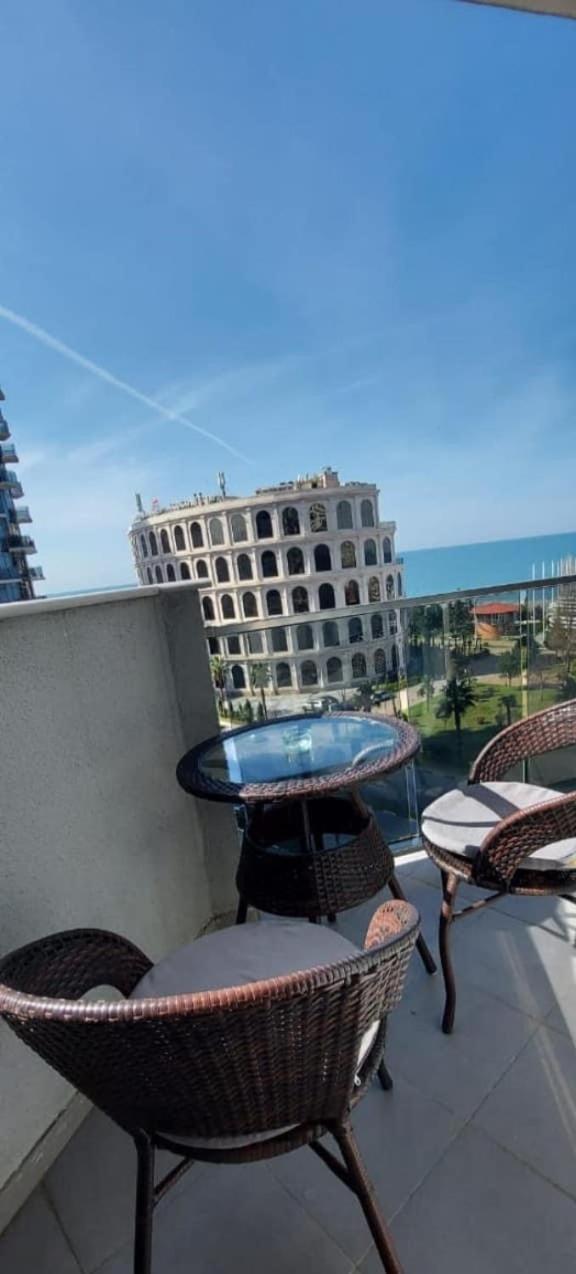 Orbi Sea Tower Block A Apartman Batumi Kültér fotó